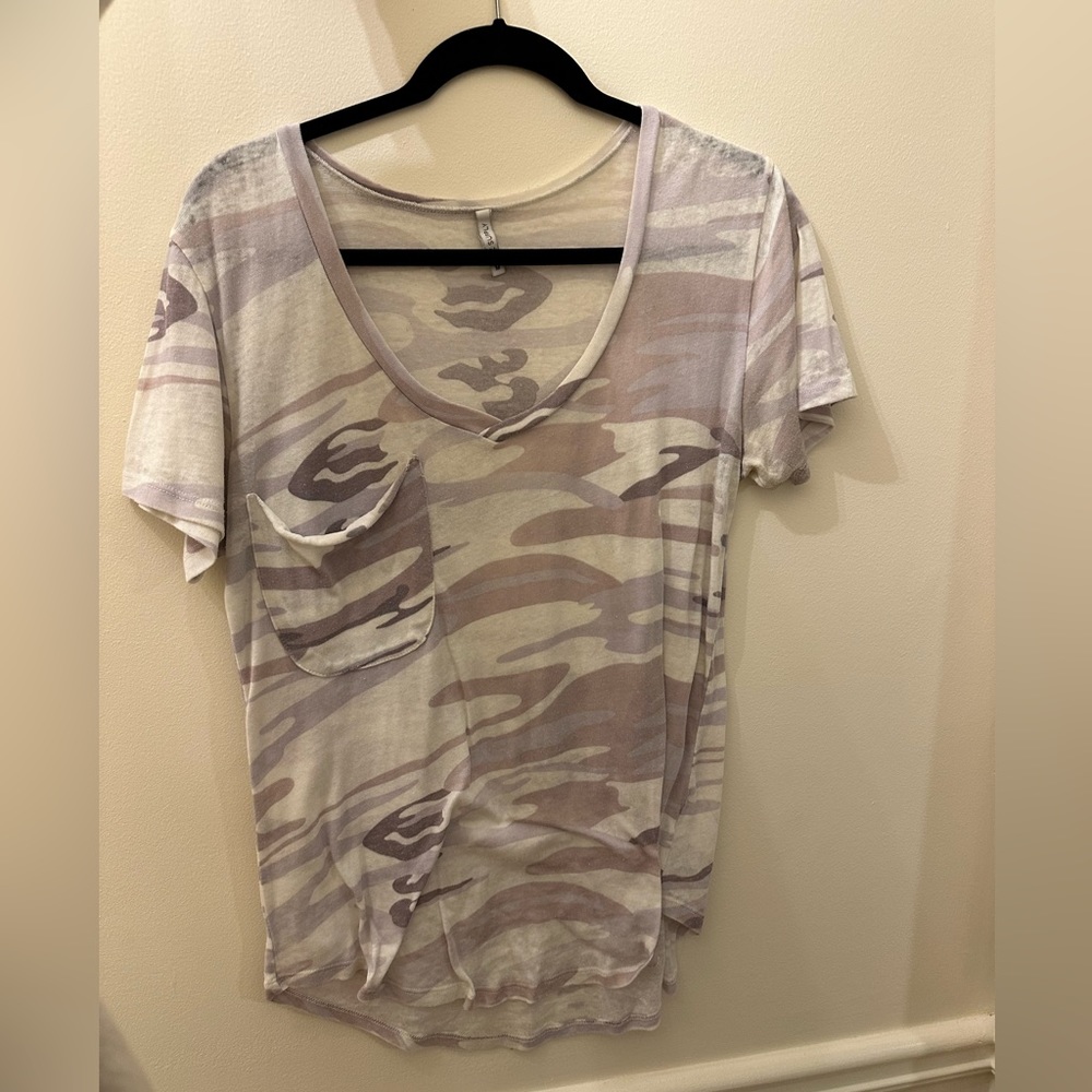 Z SUPPLY Great camo tshirt size medium